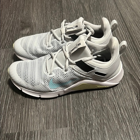 Nike White and Blue Sneakers with Breathable Mesh and Unique Lacing System - Picture 4 of 6